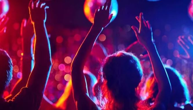 Entre Ríos vacunará a los jóvenes "en las previas de los boliches" | Actualidad