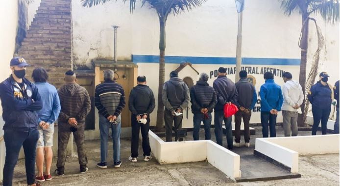 Detuvieron a 12 personas acusadas de distribuir pornografía infantil | Actualidad