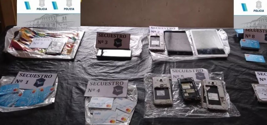 Cuatro detenidos en Lanús por estafas con tarjetas de crédito que ascienden a $300 millones | Actualidad