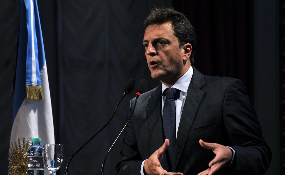 Massa: "Los nombres son impecables, el método horrible" | Política