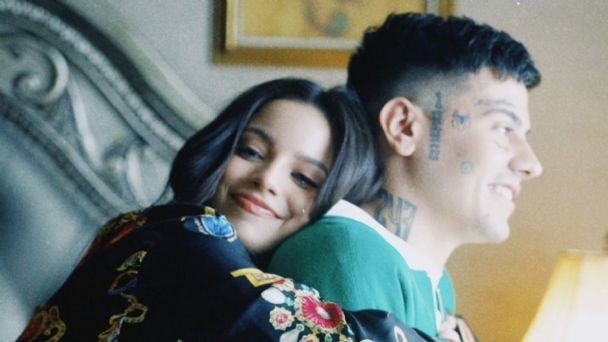 Con un romántico beso en Instagram, Duki confirmó su relación con Emilia Mernes | Espectáculos