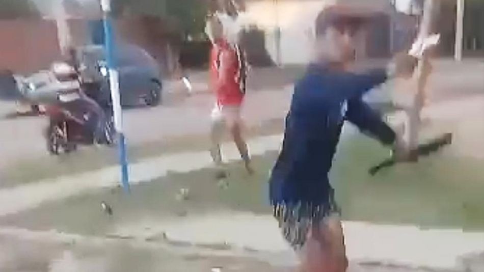 Jóvenes atacaron a tiros la casa de una familia en Corrientes: "¡Hay criaturas!" | Actualidad