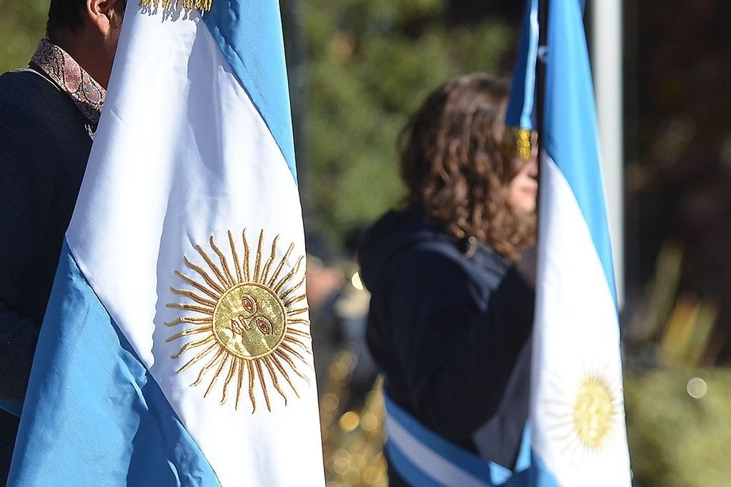 Sin abanderados en las escuelas de La Pampa: el gobierno dice que hay que eliminar ese “privilegio” de los mejores alumnos | Actualidad