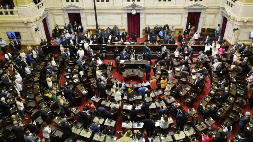 El Gobierno prepara el temario de leyes para las sesiones extraordinarias en el Congreso | Política