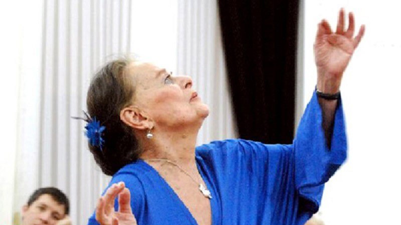 Organizan danza colectiva al aire libre para celebrar los 100 años de María Fux | Actualidad