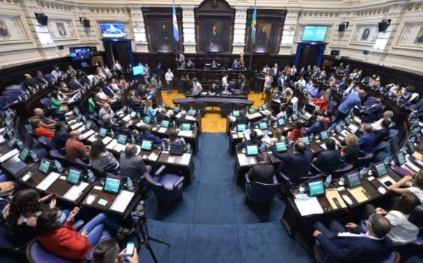 La Legislatura bonaerense aprobó la reforma que permite la reelección de intendentes | Política