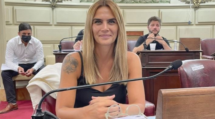 Granata tildó de “obscena” la ausencia del diputado que faltó a sesionar por estar vacacionando en las Maldivas | Política