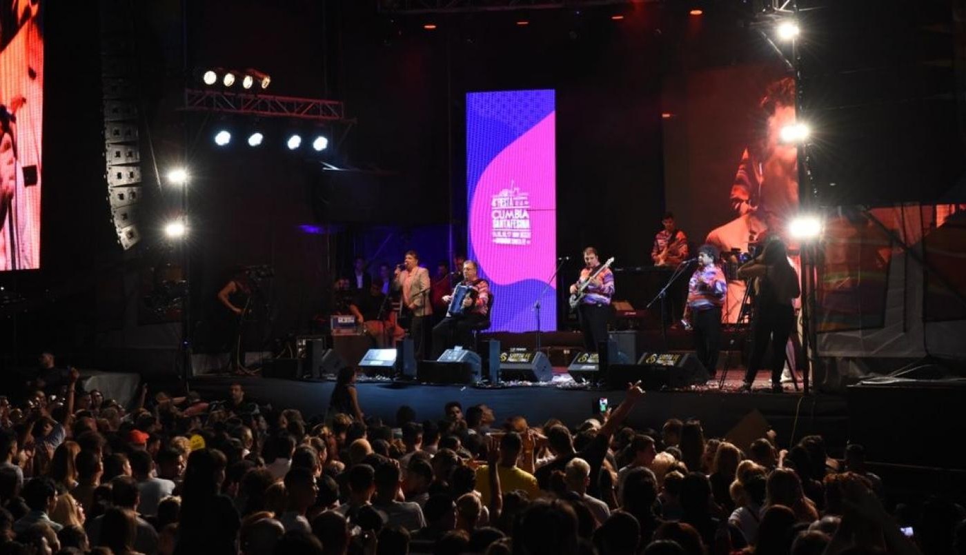 Santa Fe suspende eventos masivos de más de 500 personas hasta el 28 de febrero | Actualidad