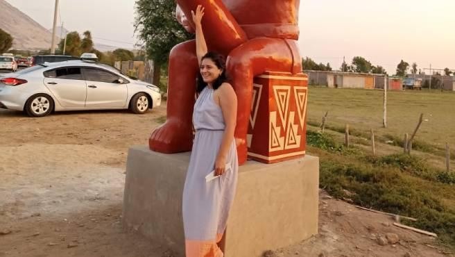 La estatua fálica que es un furor turístico en un pueblo peruano | Internacionales