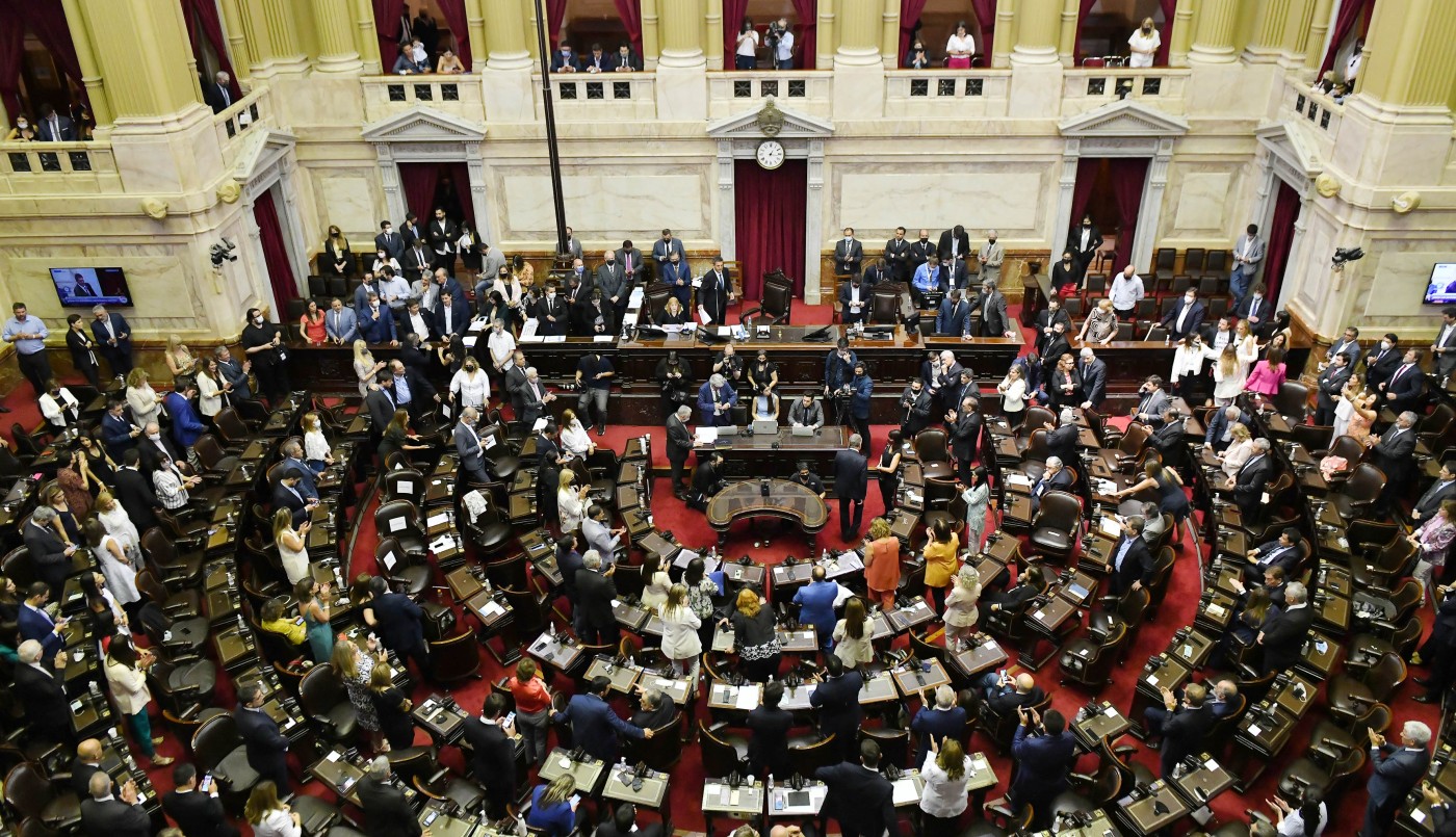 El Congreso adhirió a la iniciativa del Gobierno y dispuso trabajo remoto por dos días para su personal | Política