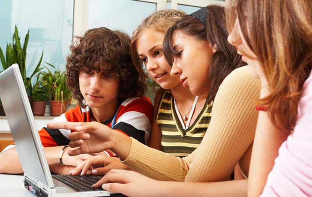 Los jóvenes de entre 18 y 24 años se informan sólo a través de las redes sociales | Tecno