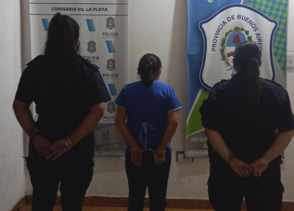La Plata: una enfermera fue detenida por robar el celular de una paciente fallecida | Actualidad