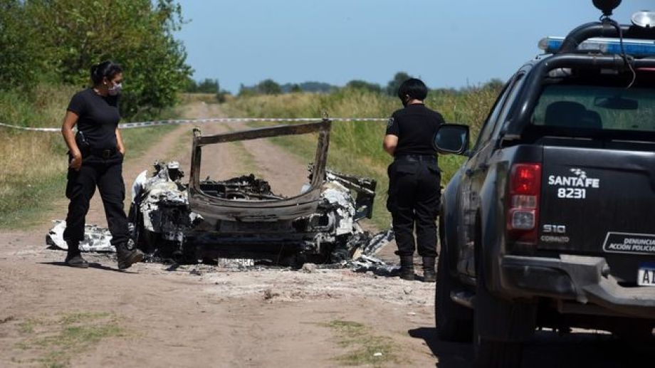 Un invitado dijo que quemó el auto con una de las víctimas adentro porque se asustó | Actualidad