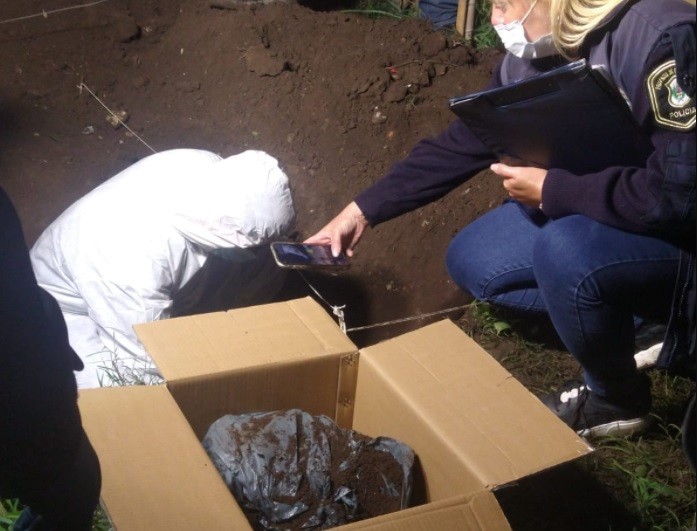 Detenido por violar a su hija con retraso madurativo, embarazarla  y enterrar al bebé en su patio | Actualidad