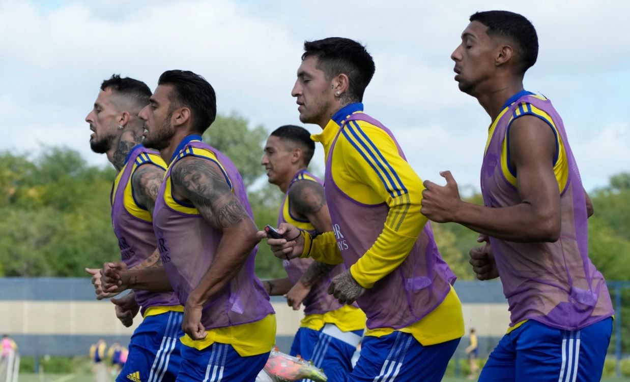 Battaglia probó el probable equipo que debutará ante Colón y Wanchope se despidió del plantel | Deportes