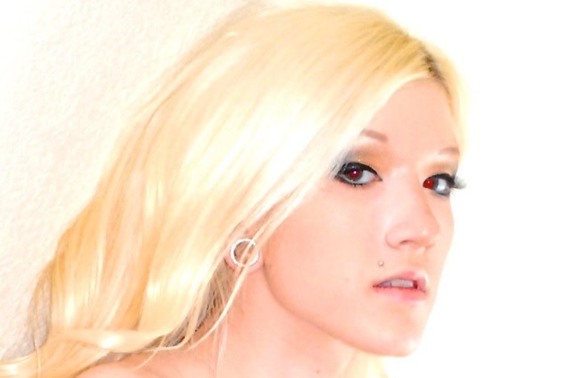 A 10 años de su desaparición, hallaron los restos de una modelo encima de la tumba de un caballo | Internacionales