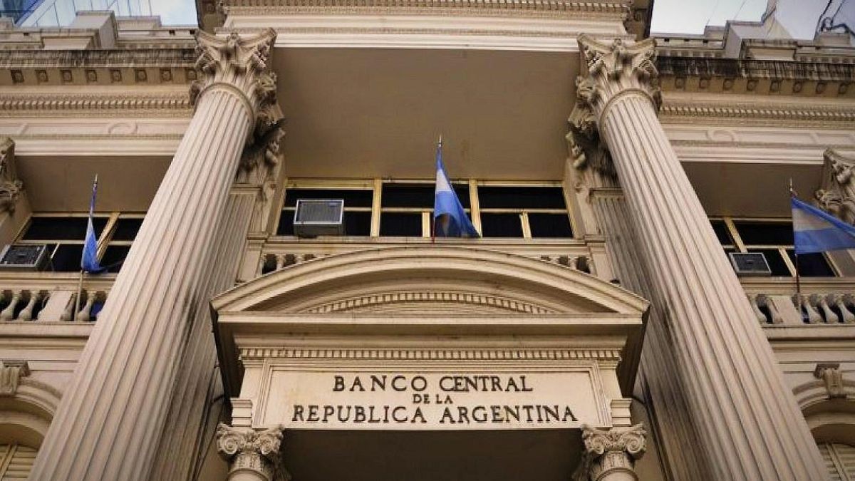 El Banco Central subió la tasa de interés de los plazos fijos al 41,5% anual | Economía