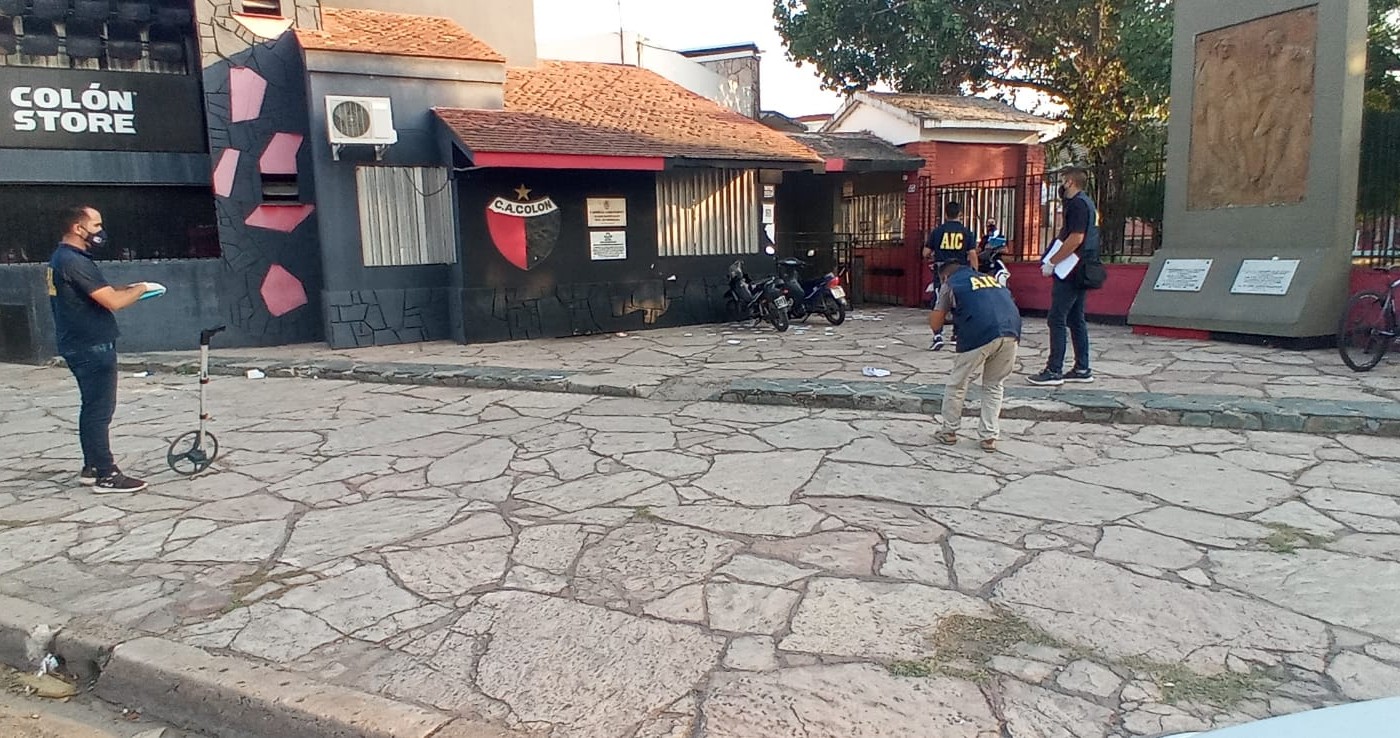 Balearon la sede del Club Colón | Deportes