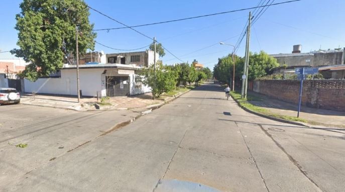 Balearon a un comisario inspector de la Policía bonaerense para robarle el auto en Villa Luzuriaga | Actualidad