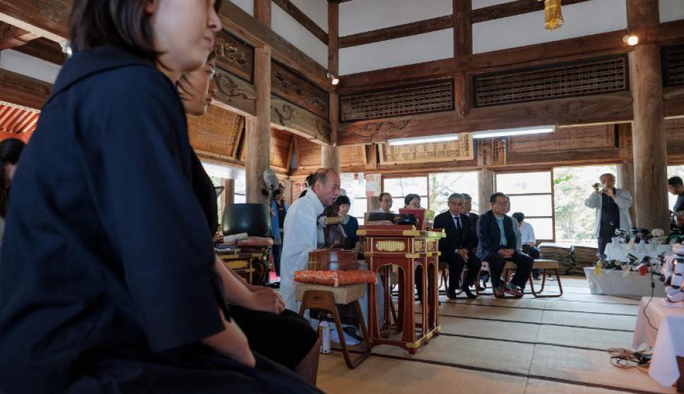 Adiós al mejor amigo mecánico del hombre: funerales de perros robot | Tecno