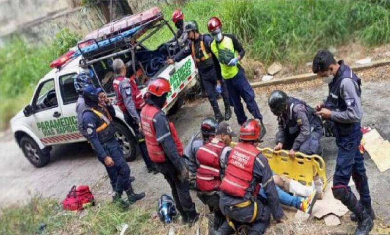Dueño de restaurante lanzó a cliente por la ventana de un segundo piso: Se había negado a pagar la cuenta | Internacionales