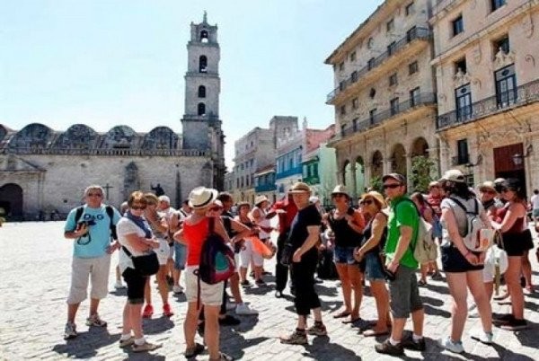 Turistas rusos suspenden vacaciones y salen de urgencia de Cuba para poder regresar a su país | Internacionales
