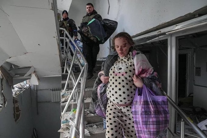Marianna, la embarazada de la impactante foto en el hospital bombardeado de Mariupol, dio a luz a una nena | Internacionales