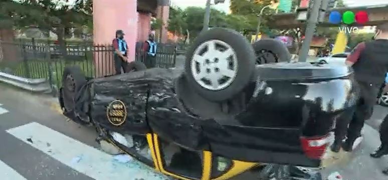 Choque y vuelco en Constitución | Actualidad