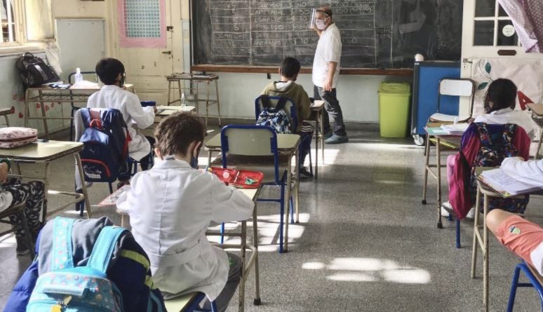 Perczyk ratificó que cada provincia puede definir si es obligatorio el uso del barbijo en escuelas | Actualidad