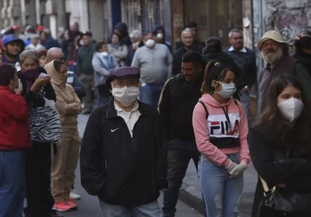 Falta de pago de jubilaciones y pensiones en algunos bancos: qué hacer para poder cobrar | Actualidad