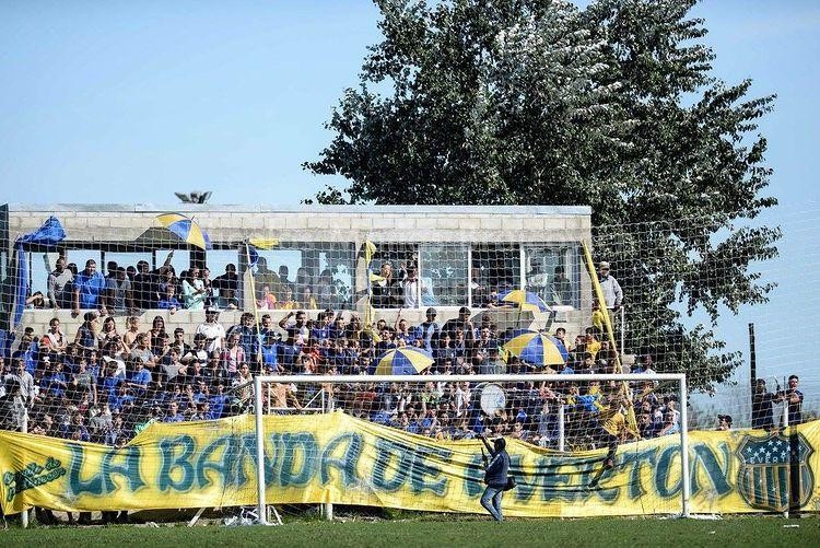 Se despidió con un emotivo mensaje de sus compañeros de fútbol porque sus padres no podían pagar la cuota | Actualidad