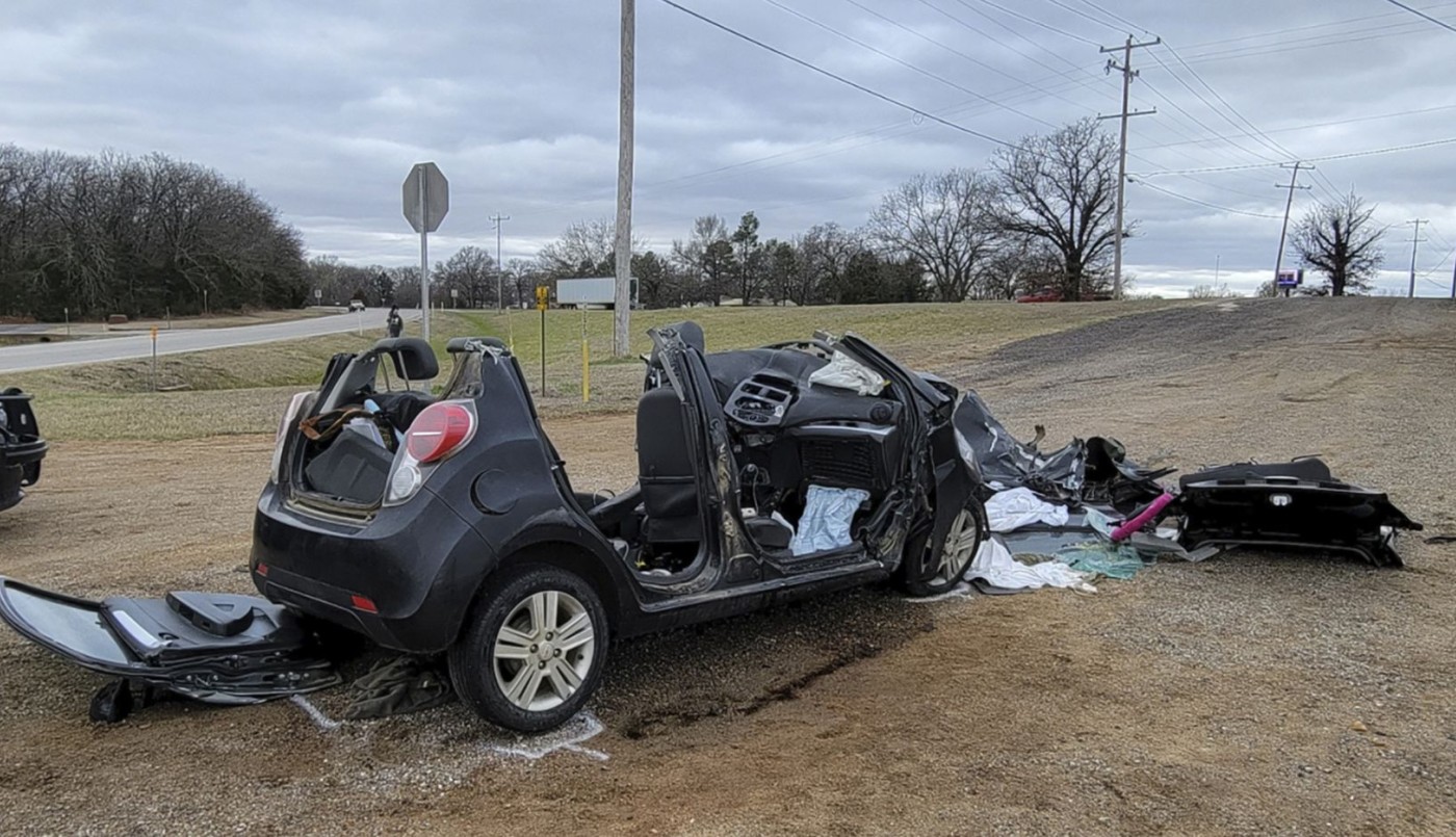 Conmoción por la muerte de 6 adolescentes en un brutal choque de autos | Internacionales