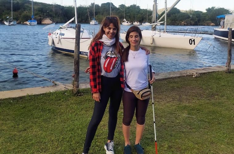 La ceguera no le impide navegar con su embarcación a vela | Actualidad