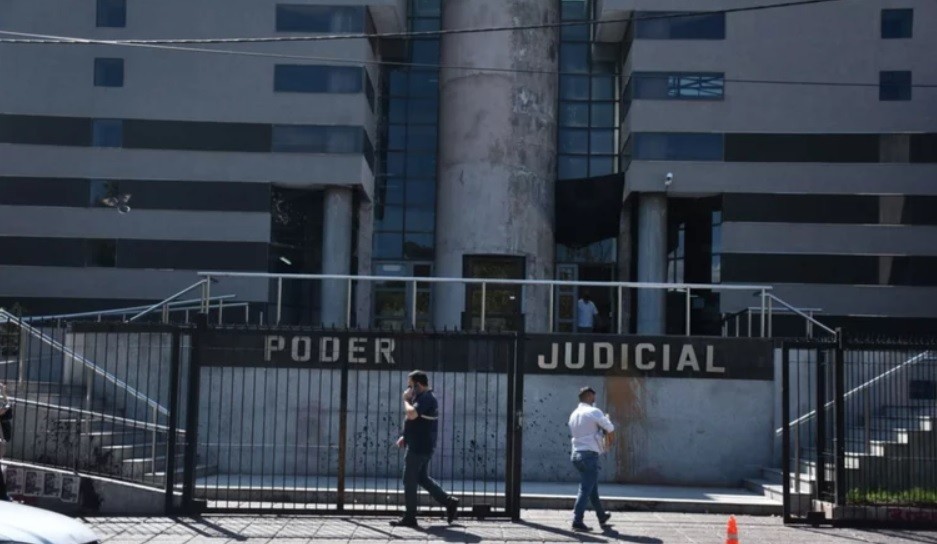 Exmilitar reconoció el abuso de tres nenas y lo condenaron a 3 años de prisión domiciliaria | Actualidad