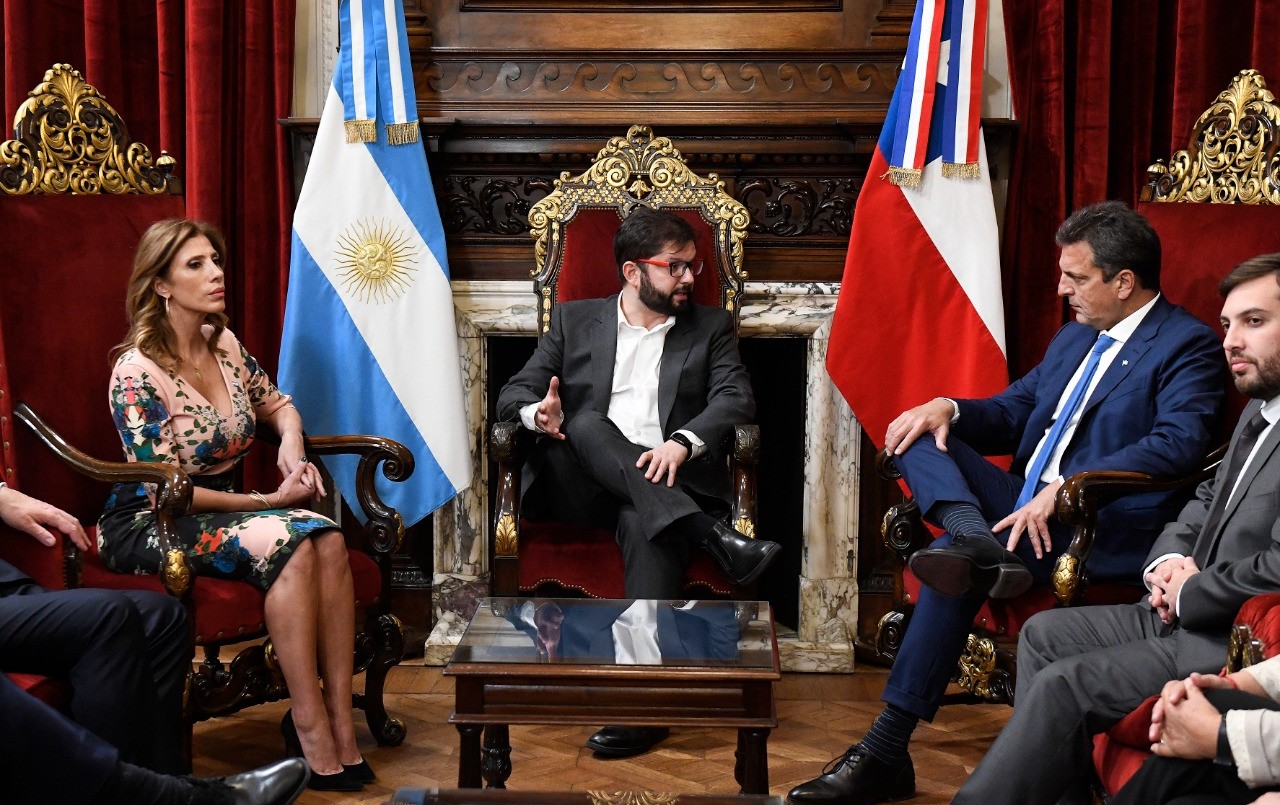 Massa recibió al presidente Gabriel Boric en el Congreso | Política