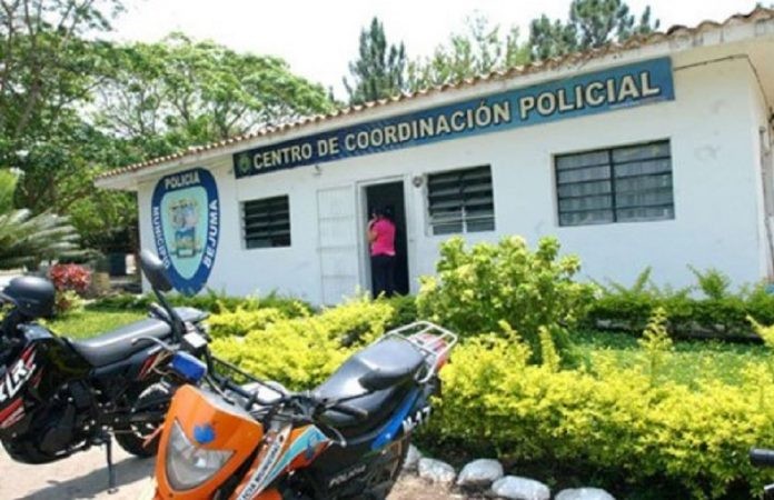 Un papá mató de cinco tiros al violador de su hija de 13 años dentro de un comando policial | Internacionales