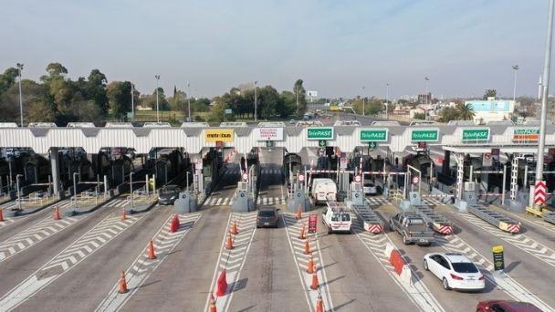 Anuncian la eliminación de las cabinas de peajes de la autopista Illia | Actualidad