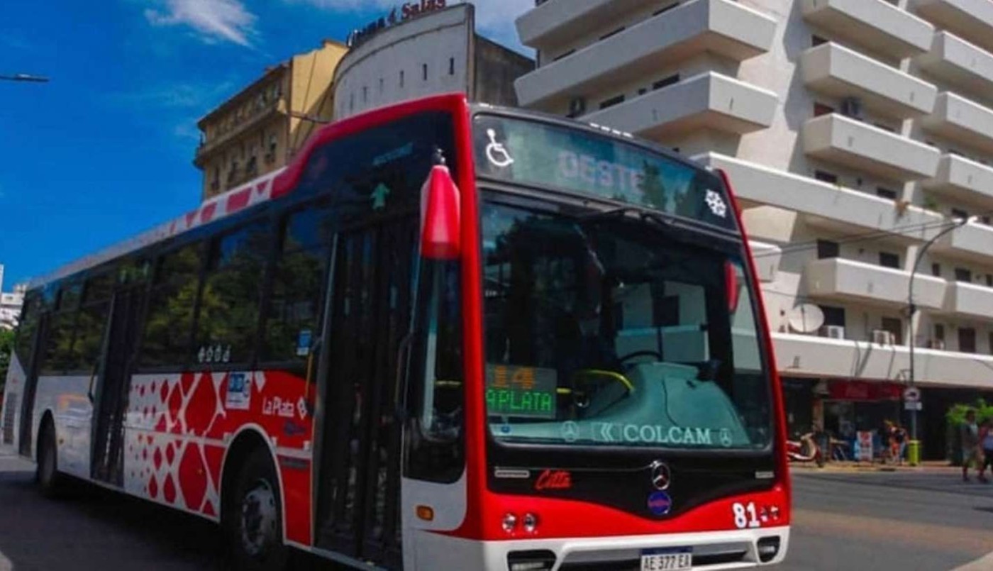 Detuvieron a un hombre por acosar a una nena en un colectivo | Actualidad