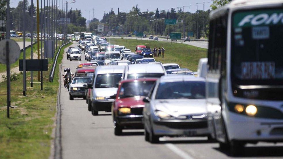 Semana Santa: operativo para sancionar a quienes circulen por la banquina | Actualidad