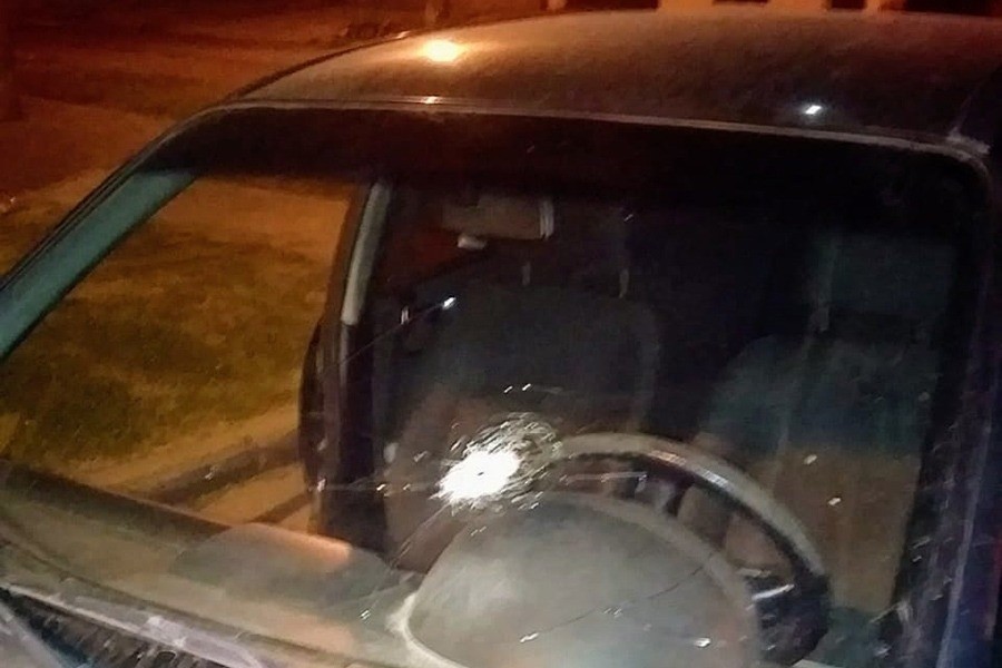 Atacan a tiros a dos policías de civil cuando investigaban un crimen ligado a "Los Monos" | Actualidad