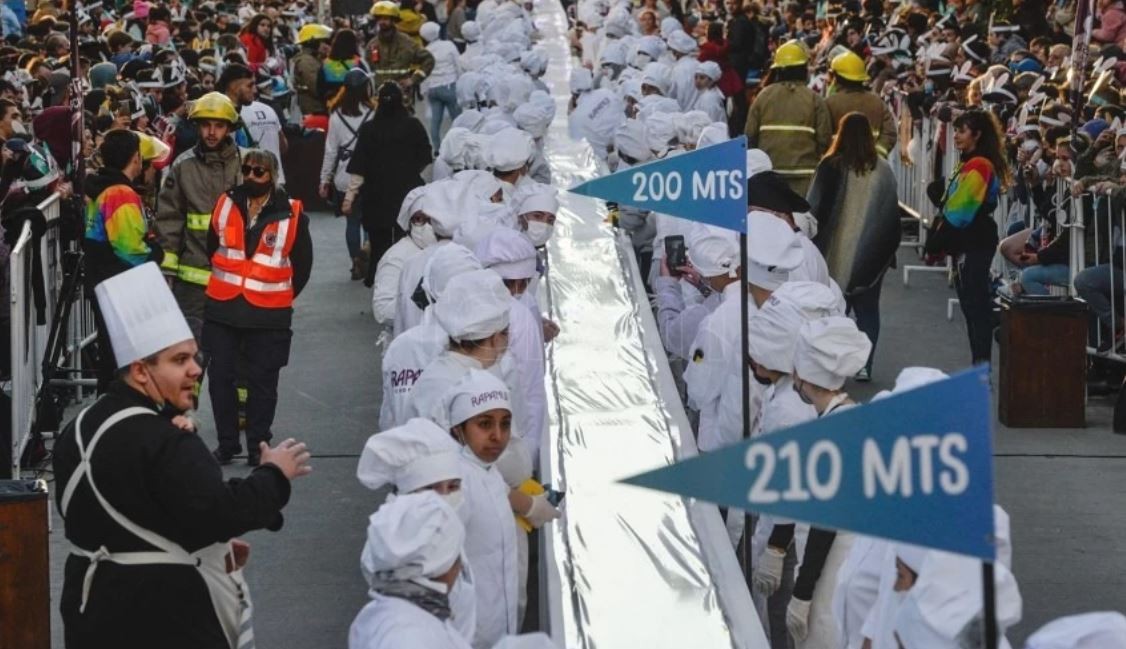 Bariloche batió otro récord con el chocolate más largo del mundo | Actualidad
