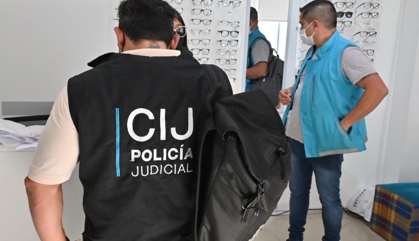 Clausuran una óptica en Barrio Norte por realizar prácticas oftalmológicas ilegales | Actualidad