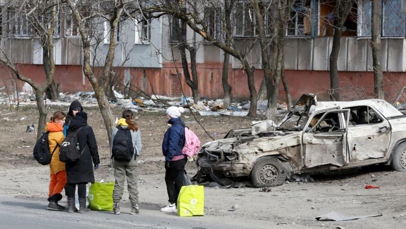 Ucrania informó que fracasó el corredor humanitario en Mariúpol y acusó a Rusia de violar el alto el fuego | Internacionales