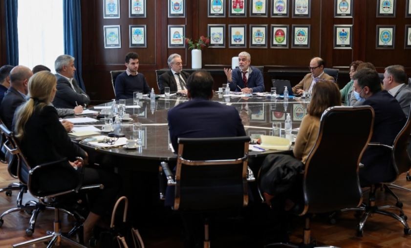 Feletti se reunió con empresas alimenticias por los faltantes de productos de Precios Cuidados | Economía
