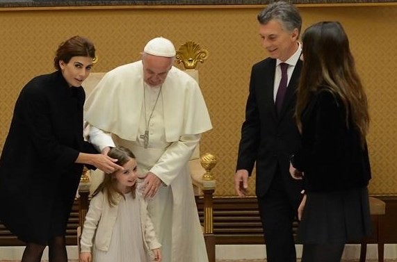 El cuestionario de Antonia Macri al papa Francisco: "¿Dormís con esta misma ropa? ¿Qué comés?" | Política
