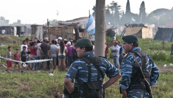 El Senado bonaerense aprobó un proyecto de ley que suspende los desalojos en villas y asentamientos | Política