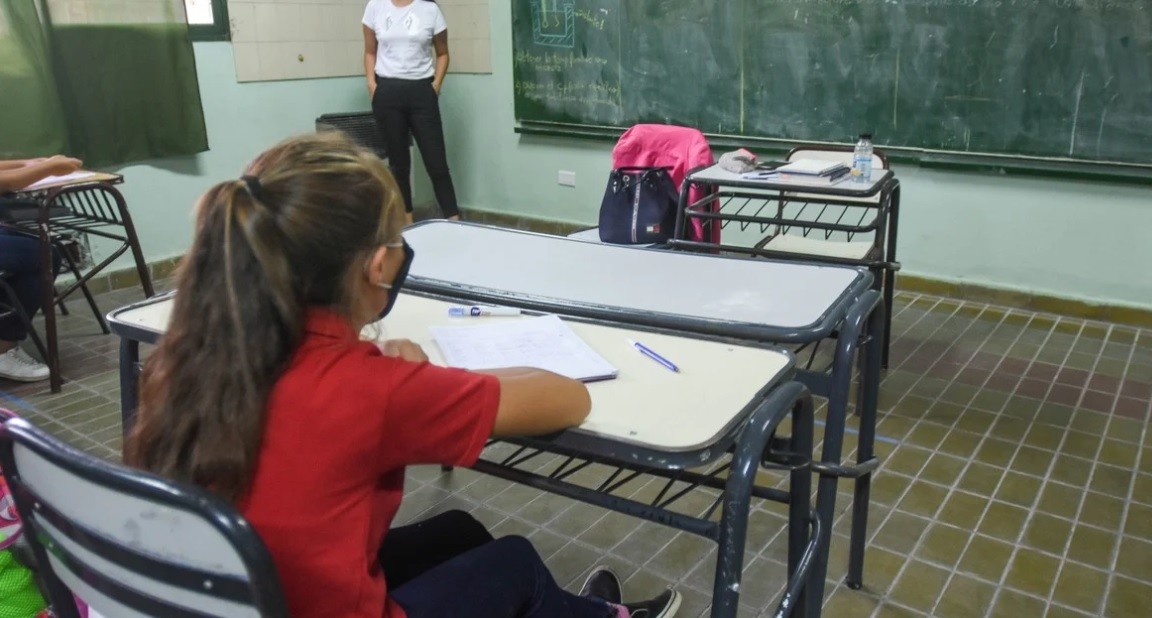 Formosa: permiten a estudiantes pasar de año con 19 materias previas | Actualidad
