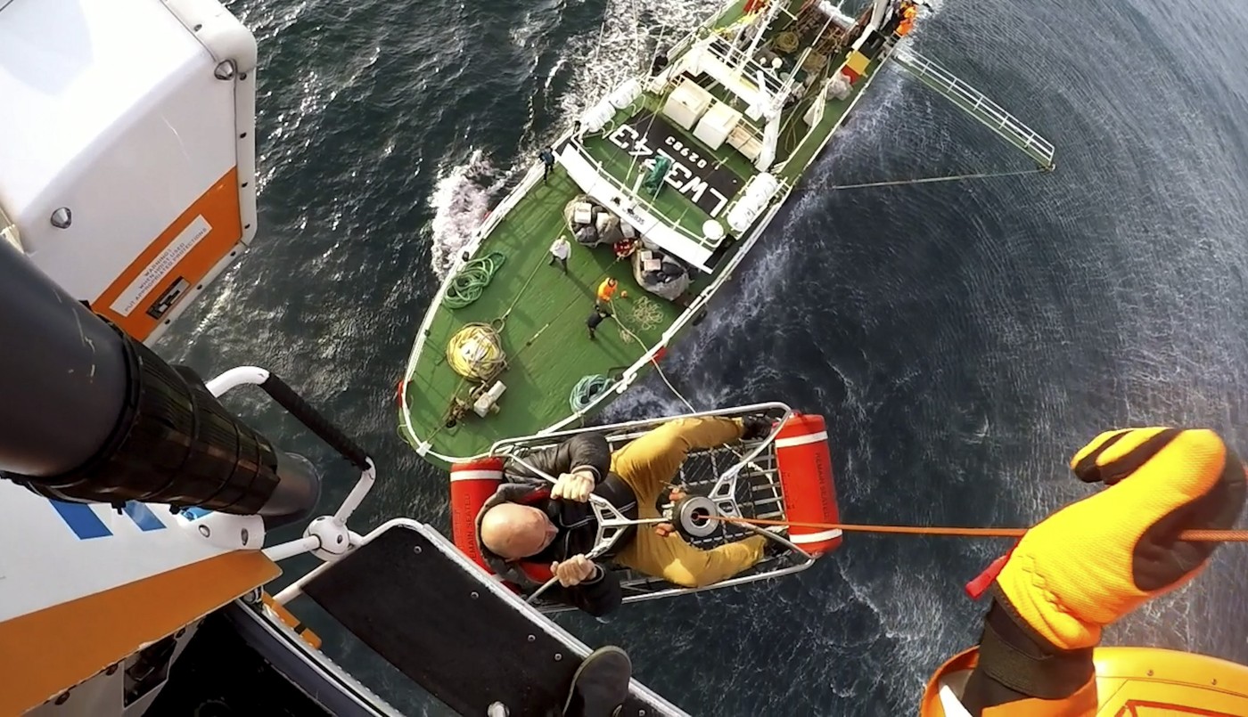 Evacuaron al tripulante de un barco pesquero que sufría un fuerte dolor abdominal | Actualidad