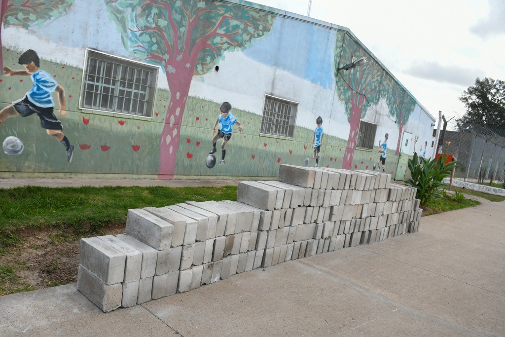 En una cárcel bonaerense elaboraron más de 1.200 ladrillos para ampliar una biblioteca popular | Actualidad