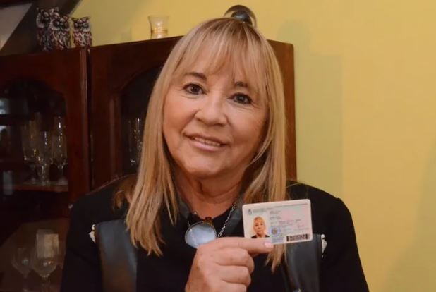 "Heroína de Guerra de Malvinas": Enfermera veterana de Malvinas recibió DNI de honor | Actualidad